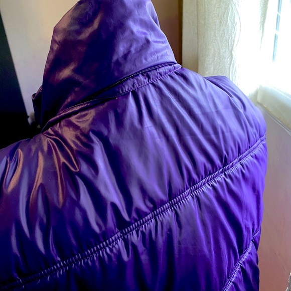 Adidas Puff Vest - Picture 7 of 12